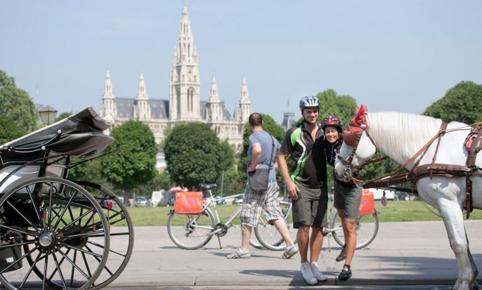 Danube bike path from Vienna via Bratislava to Budapest